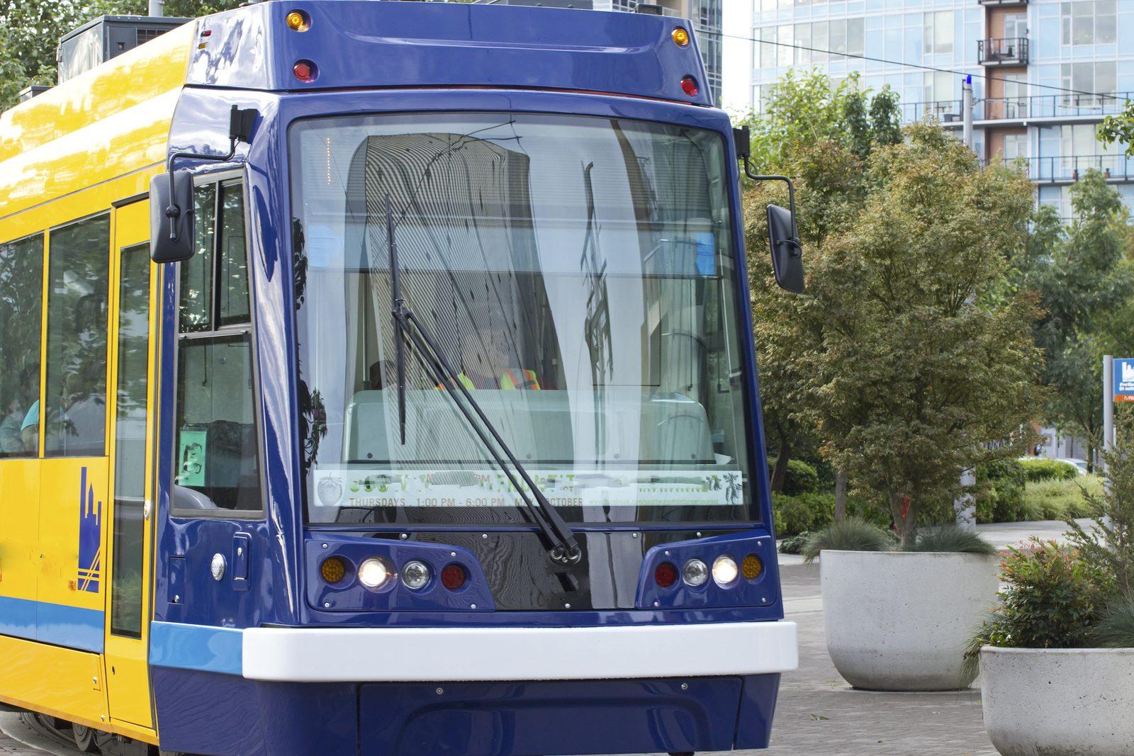 TPG Guide Links Geneva's Landmarks Through Trams, Buses, Boats